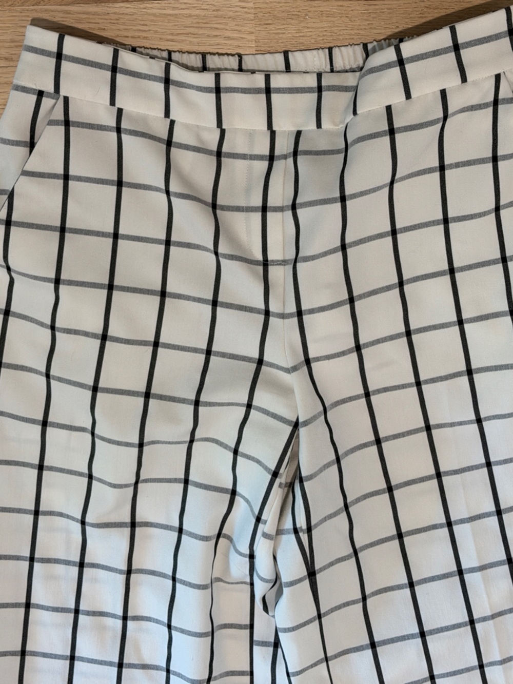 New York & Company White and Black Windowpane Pants - Picture 2 of 3